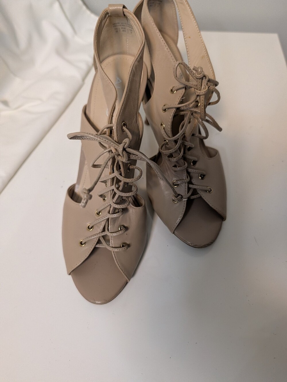 Aldo tan lace up heels size 9